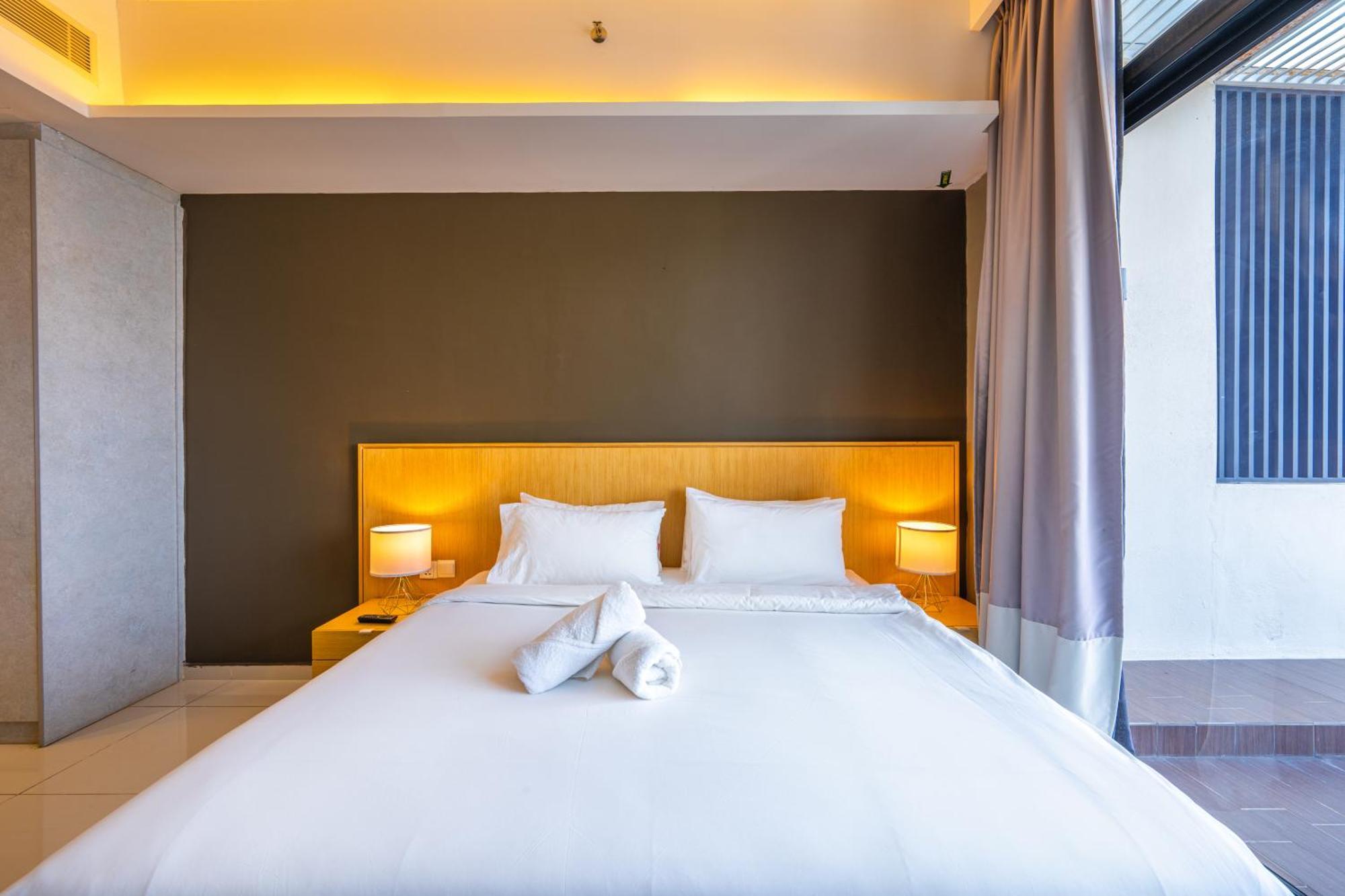 Greystone 99 Suites Malacca Exterior photo