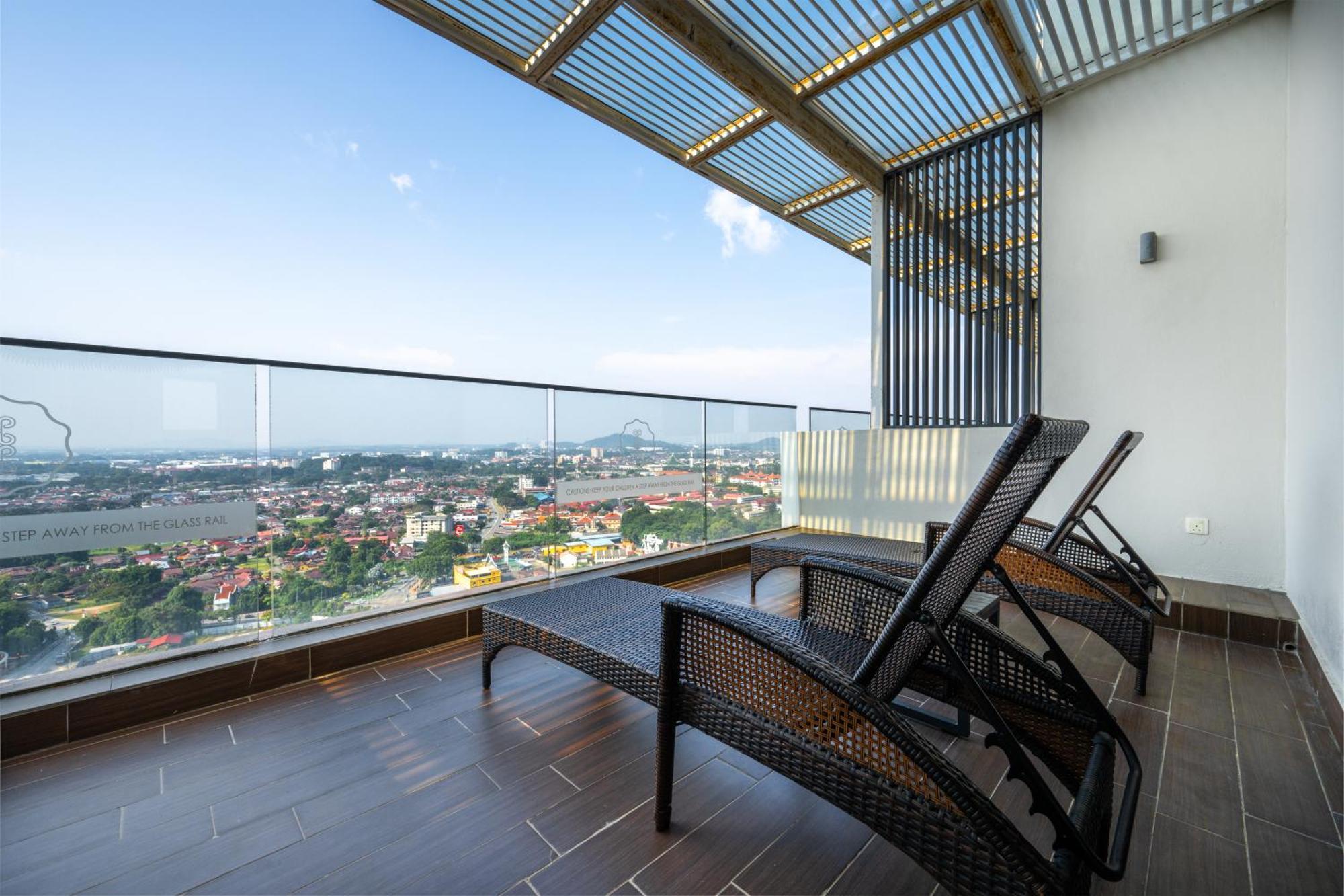 Greystone 99 Suites Malacca Exterior photo