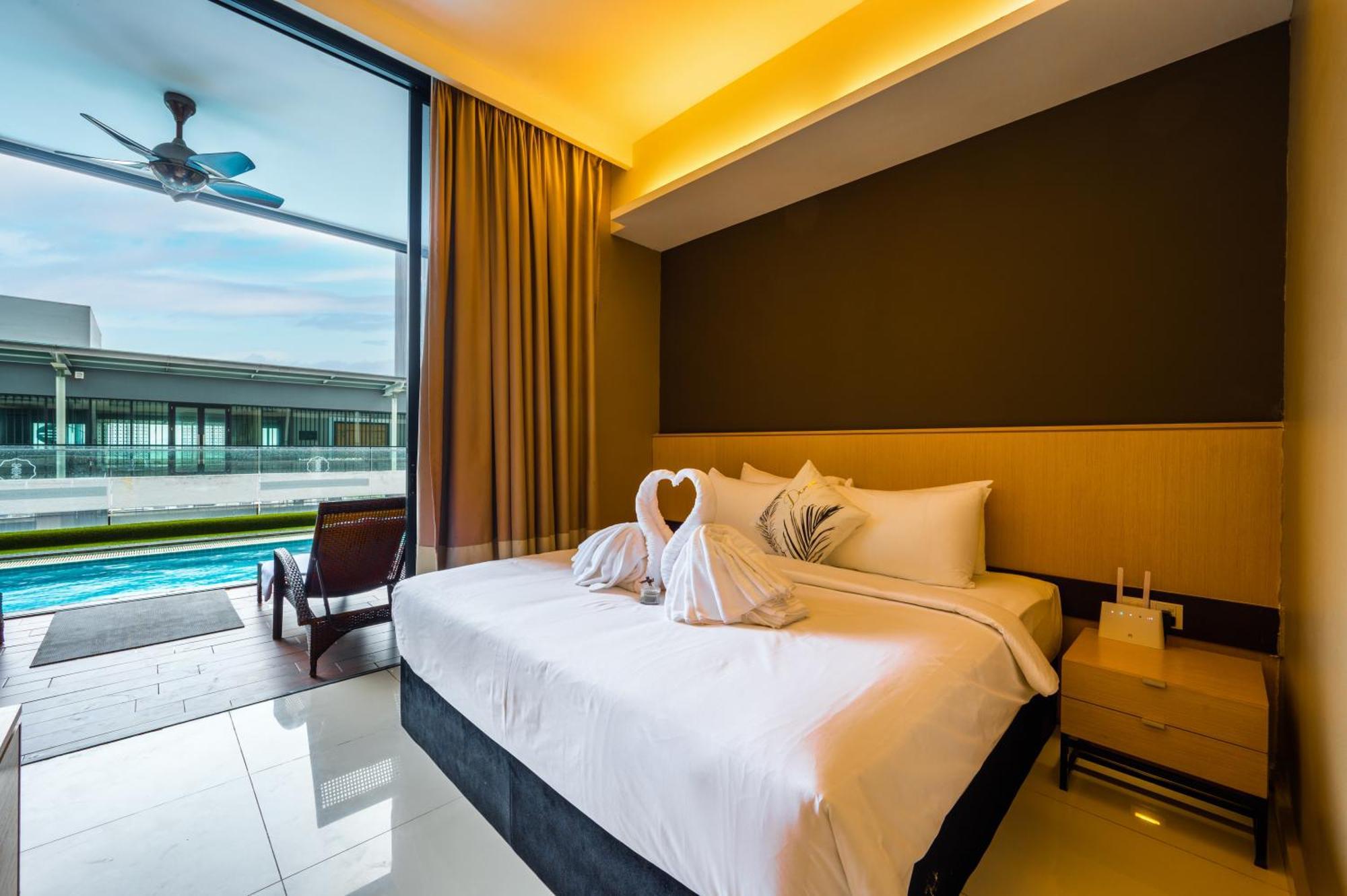 Greystone 99 Suites Malacca Exterior photo